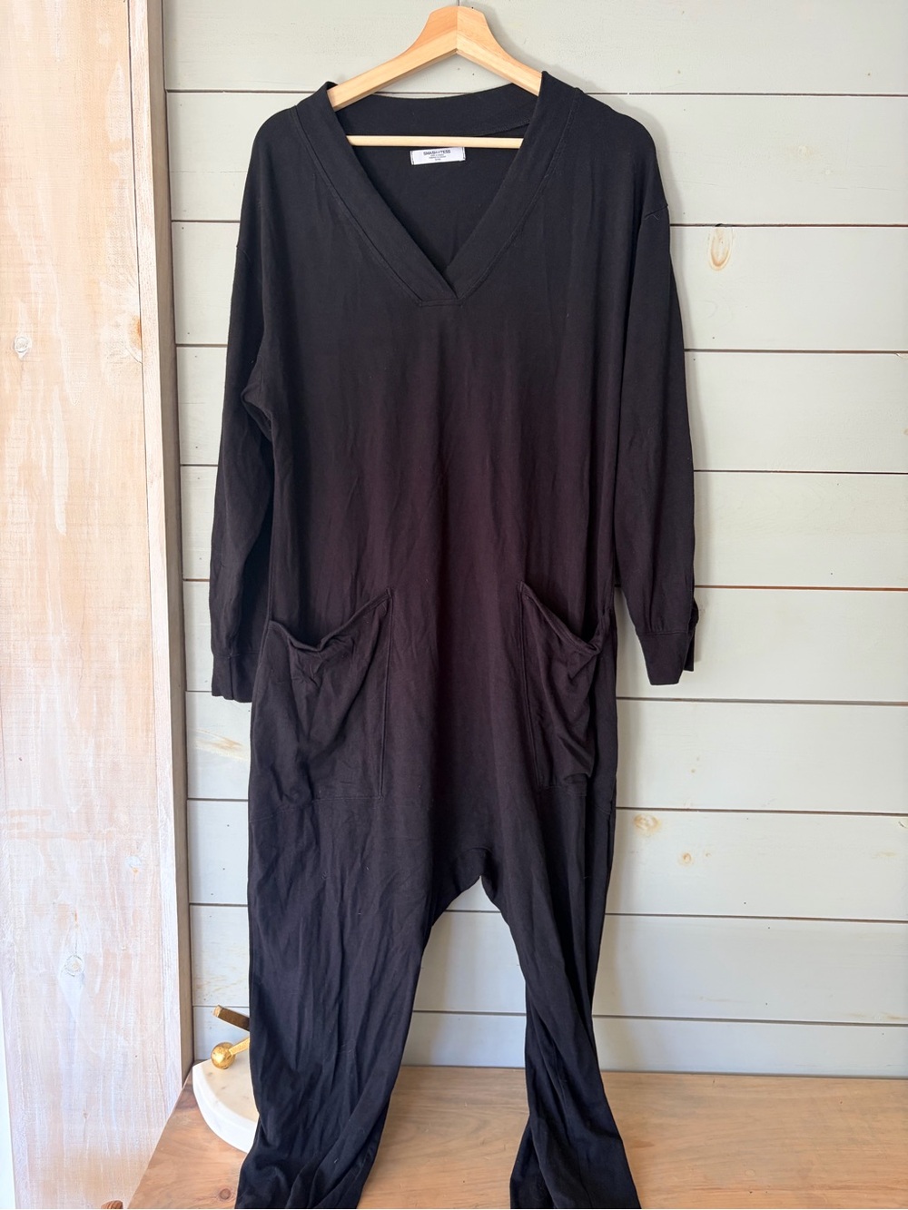 Smash + Tess Black Long Sleeve V-Neck Romper Size Medium